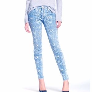 Hudson Midrise Nico Super Skinny Jeans